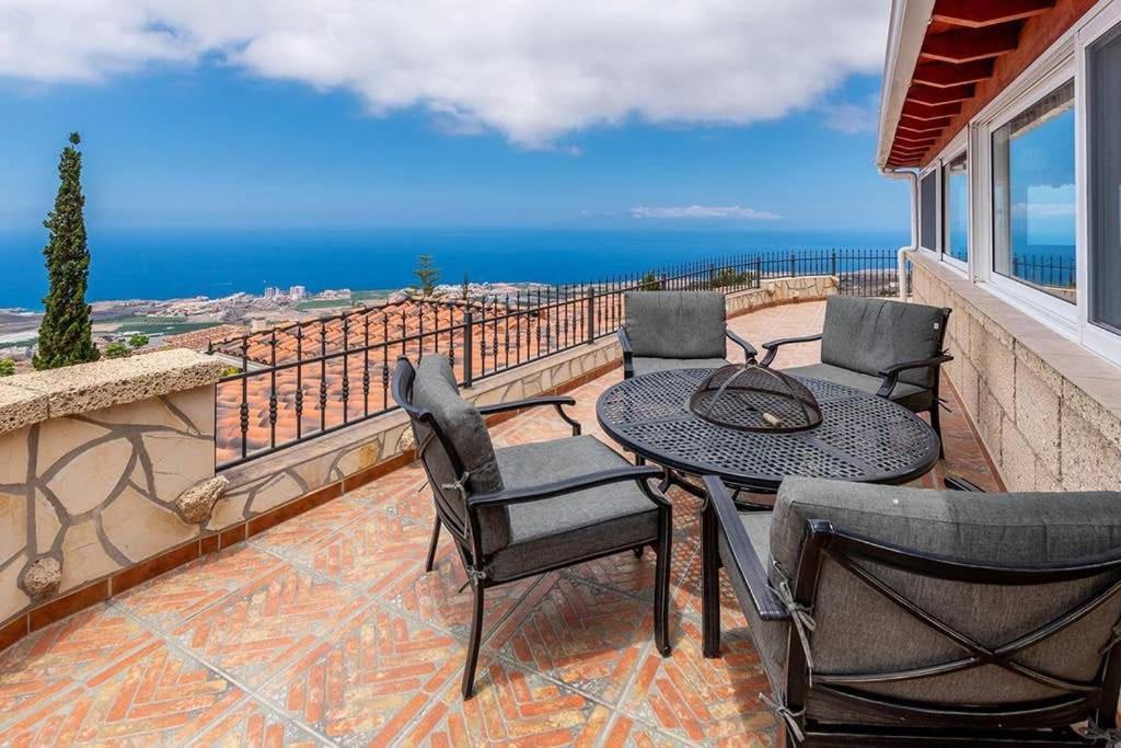 Villa Carlitos Vistas Al Mar Y A La Montana Costa Adeje  Exterior foto